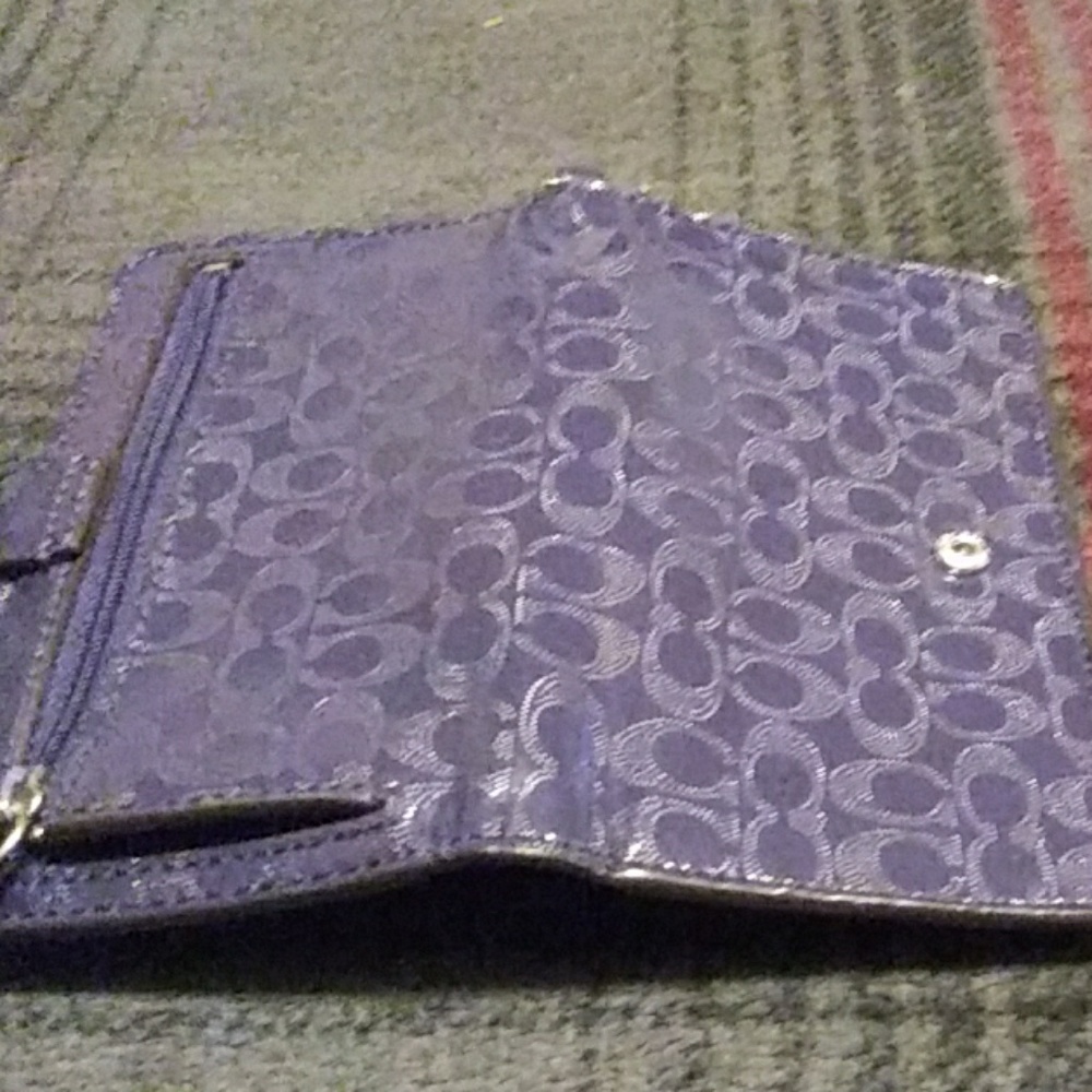 Wallet - Picture 2 of 3